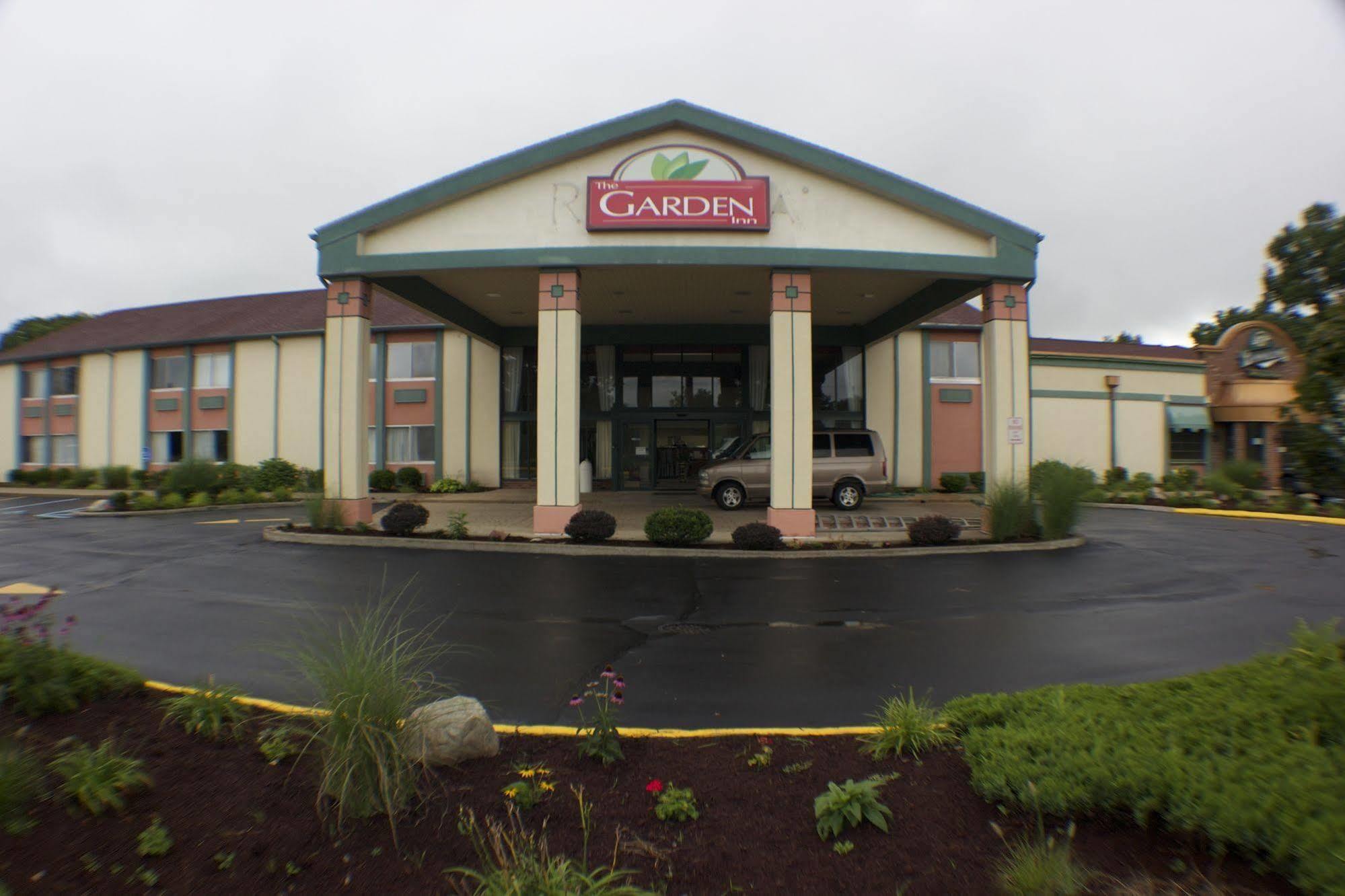 The Garden Inn Elkhart Exteriör bild